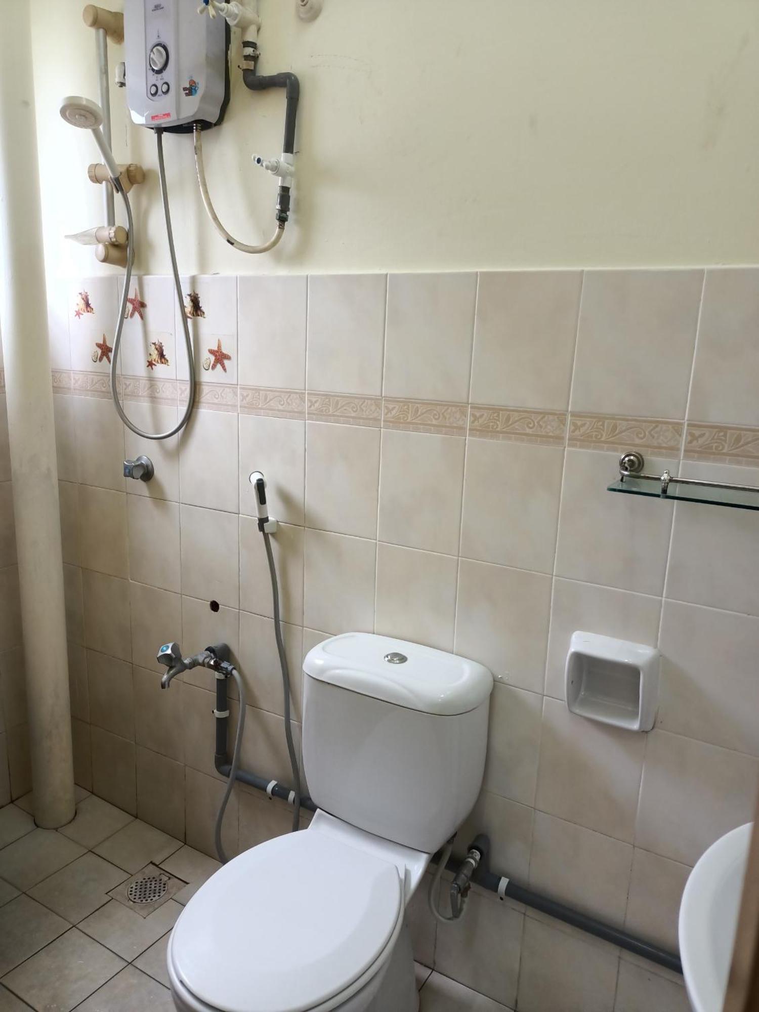 Oyo Home 90419 Sahar Guesthouse Malacca Eksteriør billede